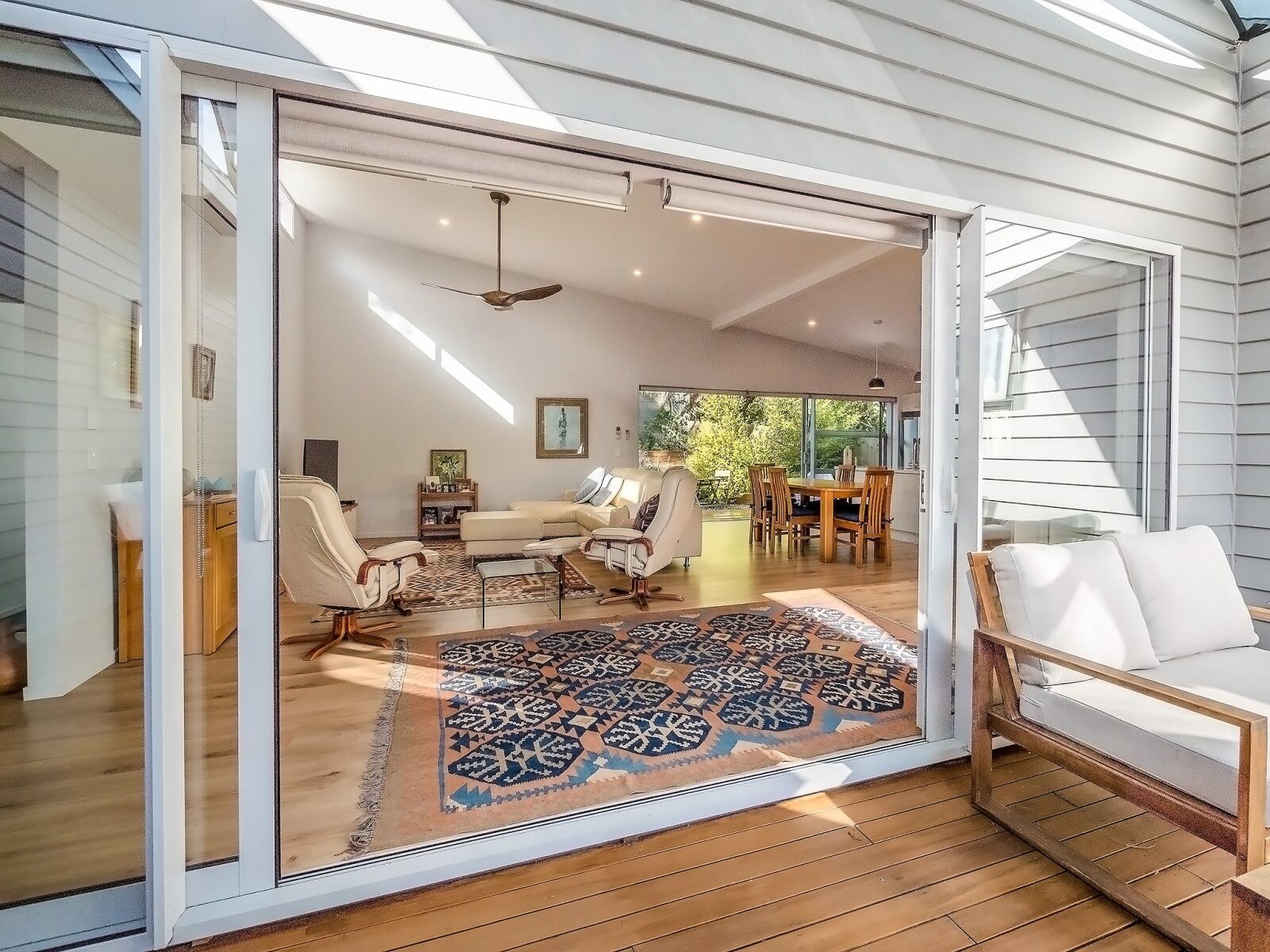 Location, Quality and Privacy in Central Paihia