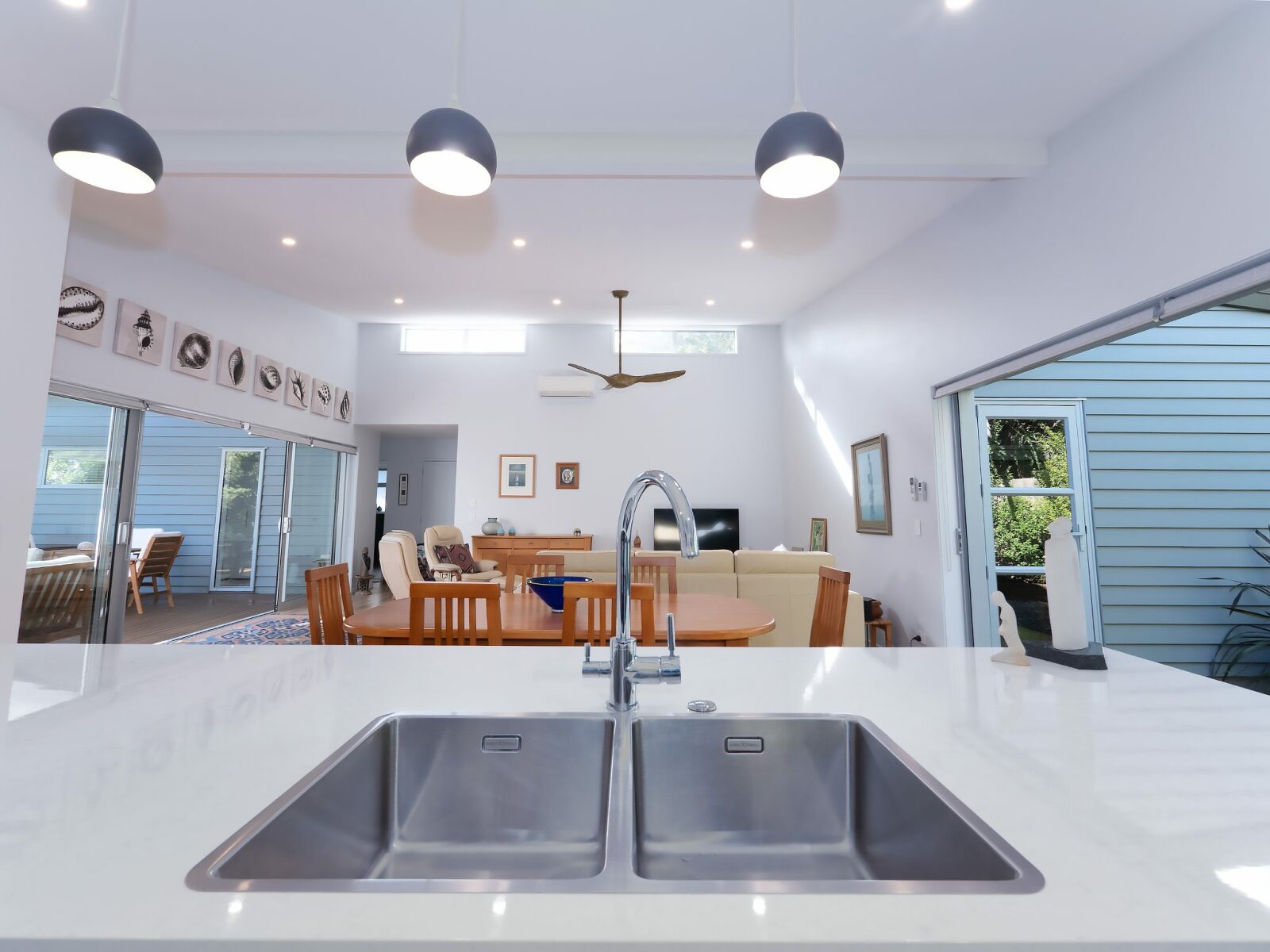 Location, Quality and Privacy in Central Paihia