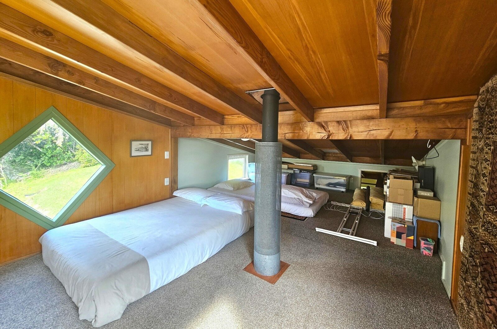 Escape to Your Bush Retreat in Kohukohu Township!