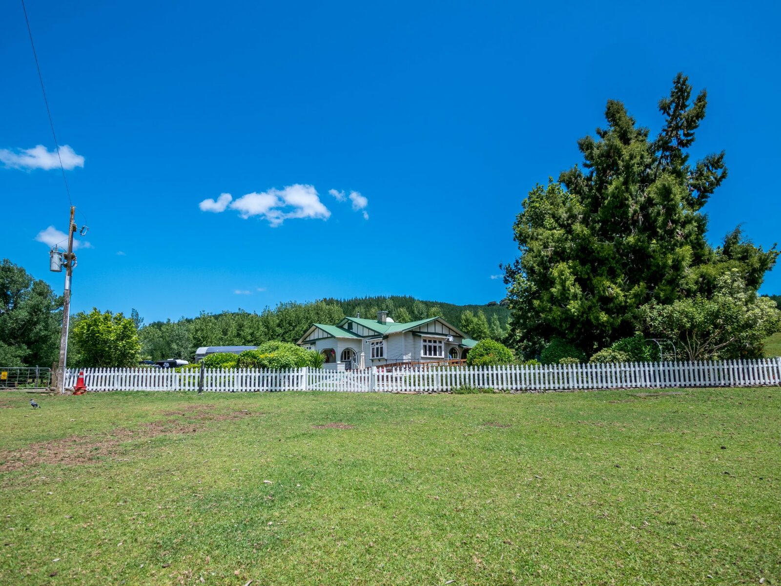 Horse/Cattle Breeding Stud, Home & Infrastructure