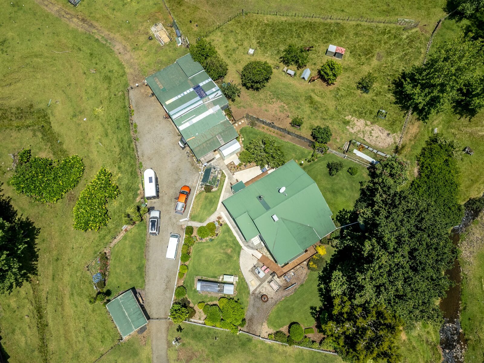 Horse/Cattle Breeding Stud, Home & Infrastructure