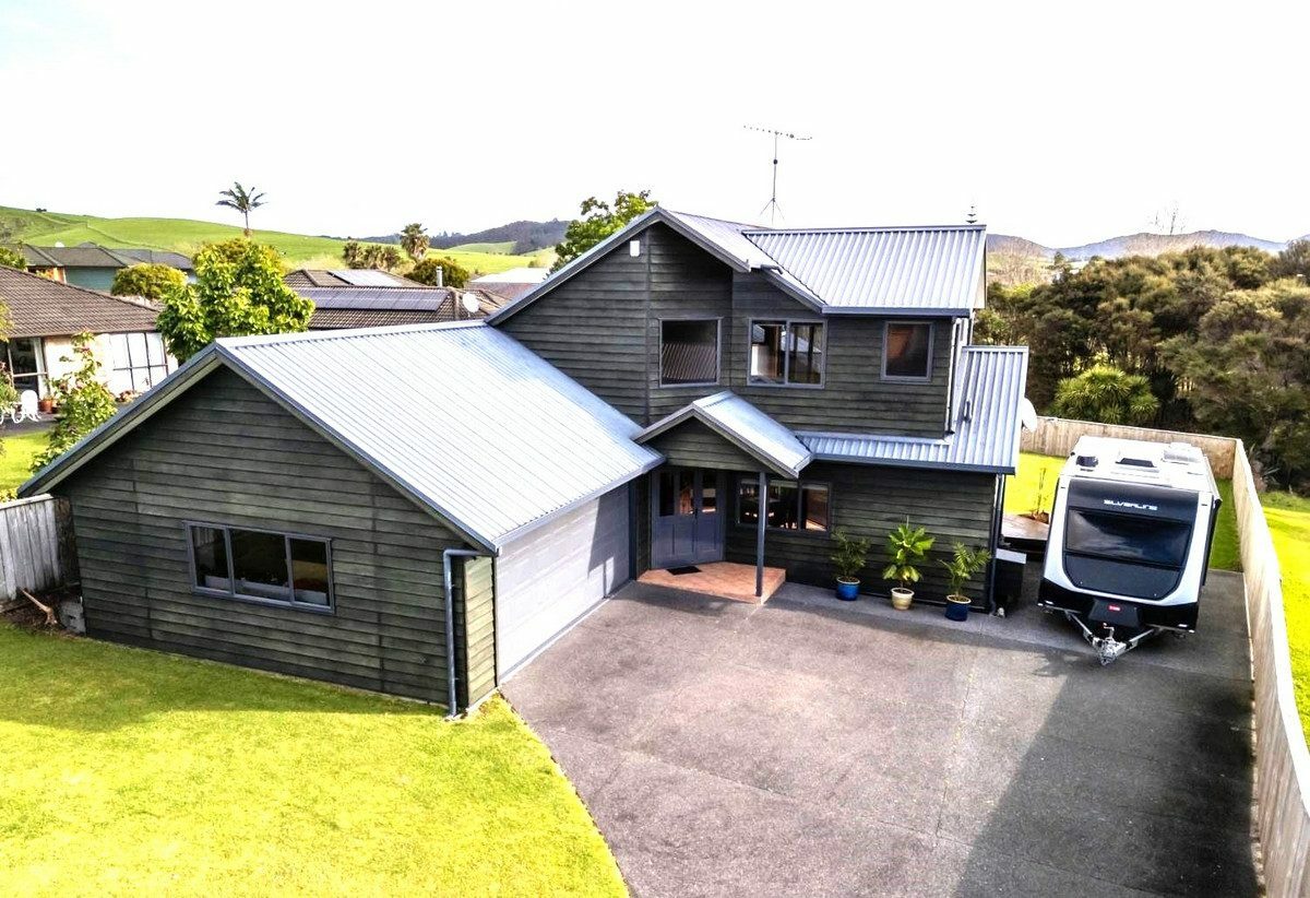 Stunning Architecturally Designed Family Home